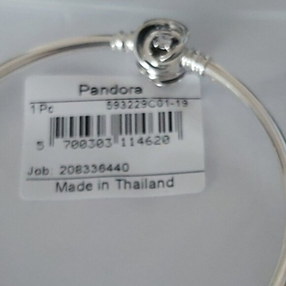 Pandora Moments Limited Edt Sterling Silver Encircled Clasp Bangle 593229C01-19 - Picture 5 of 10